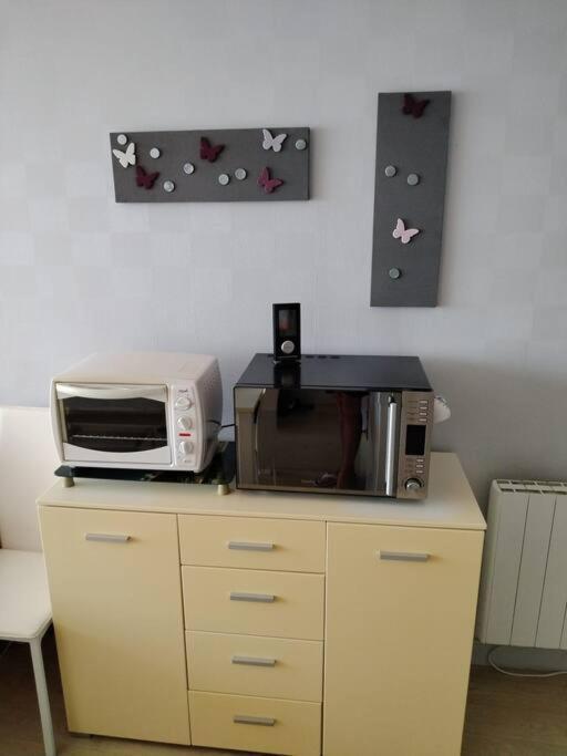 Appartement Vue Mer 4 Personnes Les Bains Exterior photo
