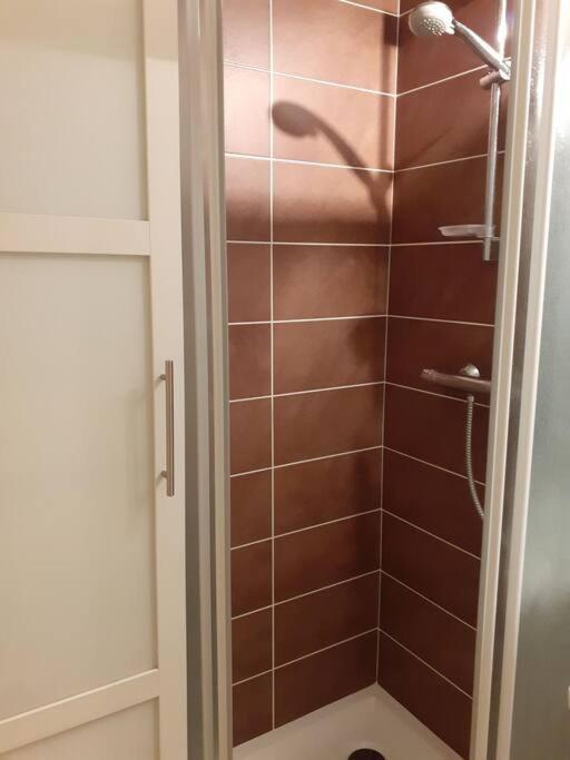 Appartement Vue Mer 4 Personnes Les Bains Exterior photo